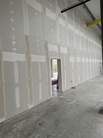 Anunturi UK Dryliner & Carpenter