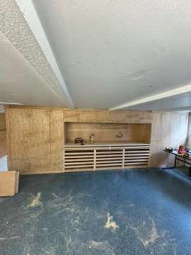 Anunturi UK 2 carpenteri  second fix