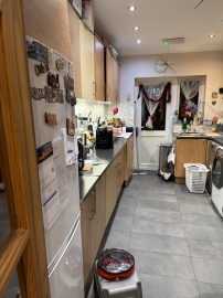 Anunturi UK Camera dublă cu bae