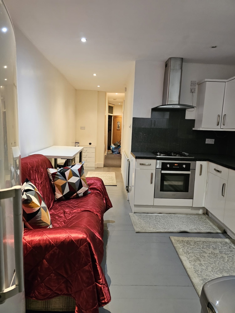 Inchiriez 2 camere in North Greenwich 5