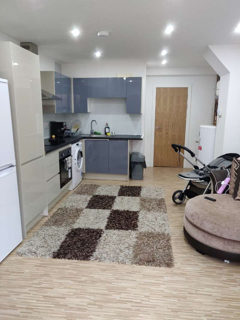 3 bedroom flat in Ley Street Ilford