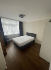 Anunturi Anglia Închiriez cameră dublă în Romford