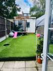 Chirie UK Camera Dubla Hendon