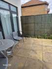 Chirie UK 2 bedroom flat cu terasa in E15